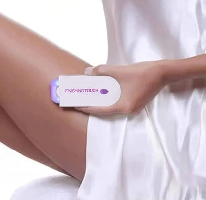 Rechargeable Women's Hair Shaver - Smooth Grooming, Anywhere